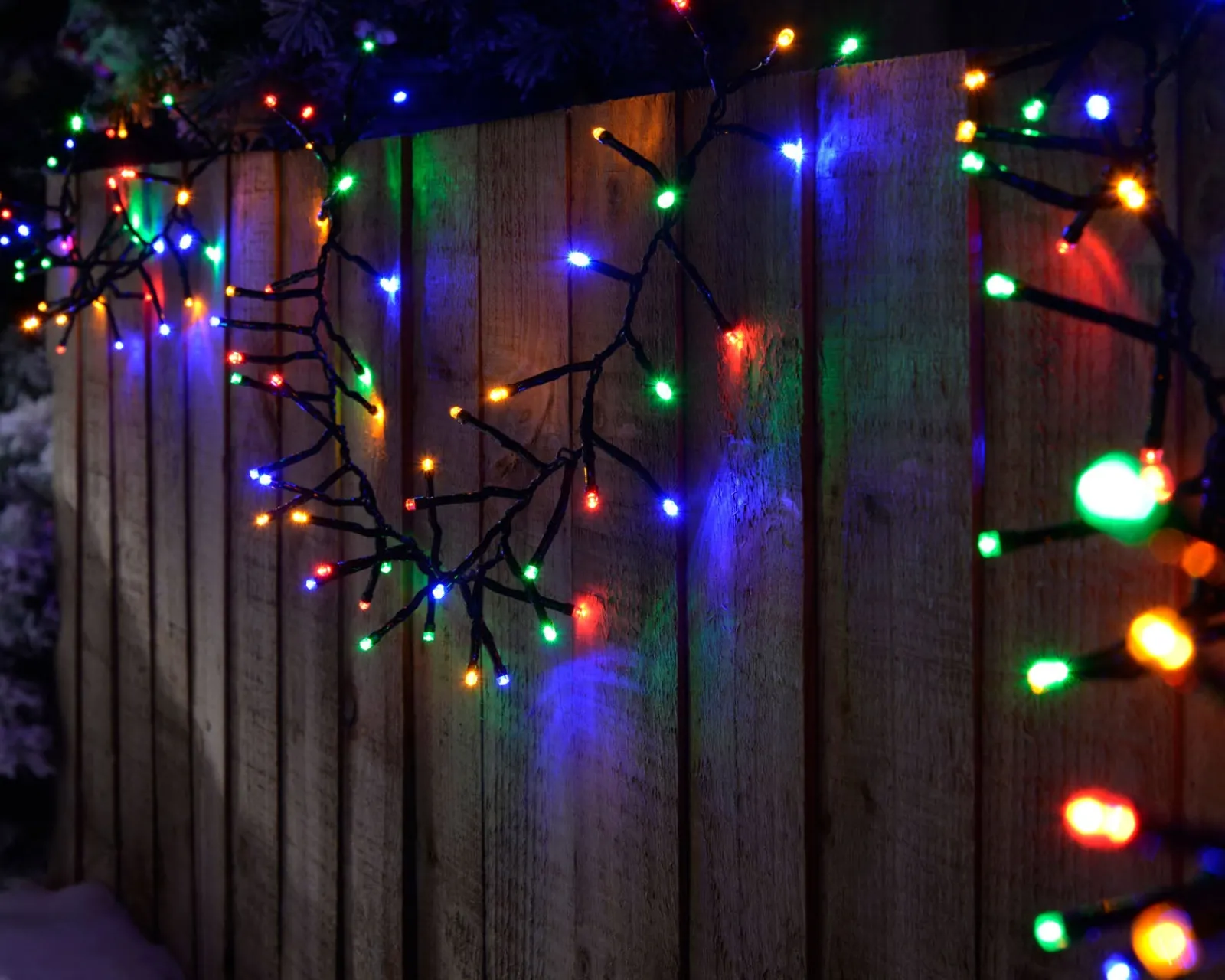 WeRChristmas 180 Chasing Cluster Light String, Multi-Coloured