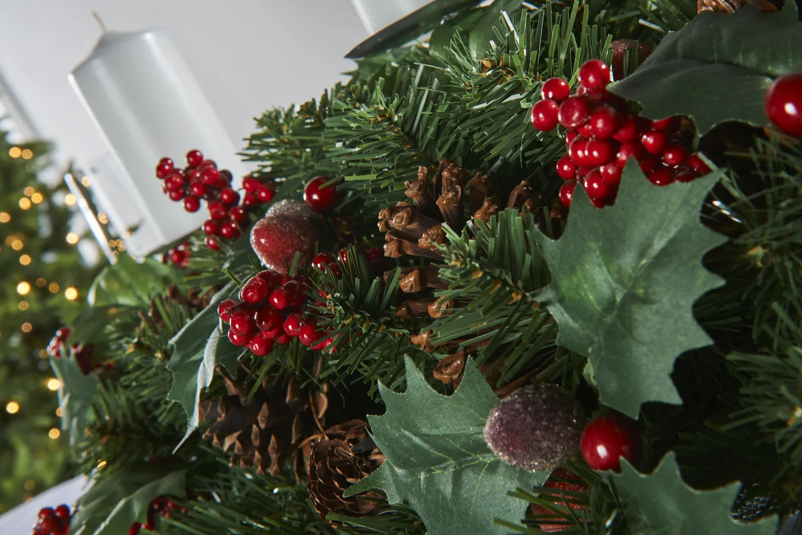 WeRChristmas 3 Pillar Decorated Garland Candle Holder, Red, 76 Cm