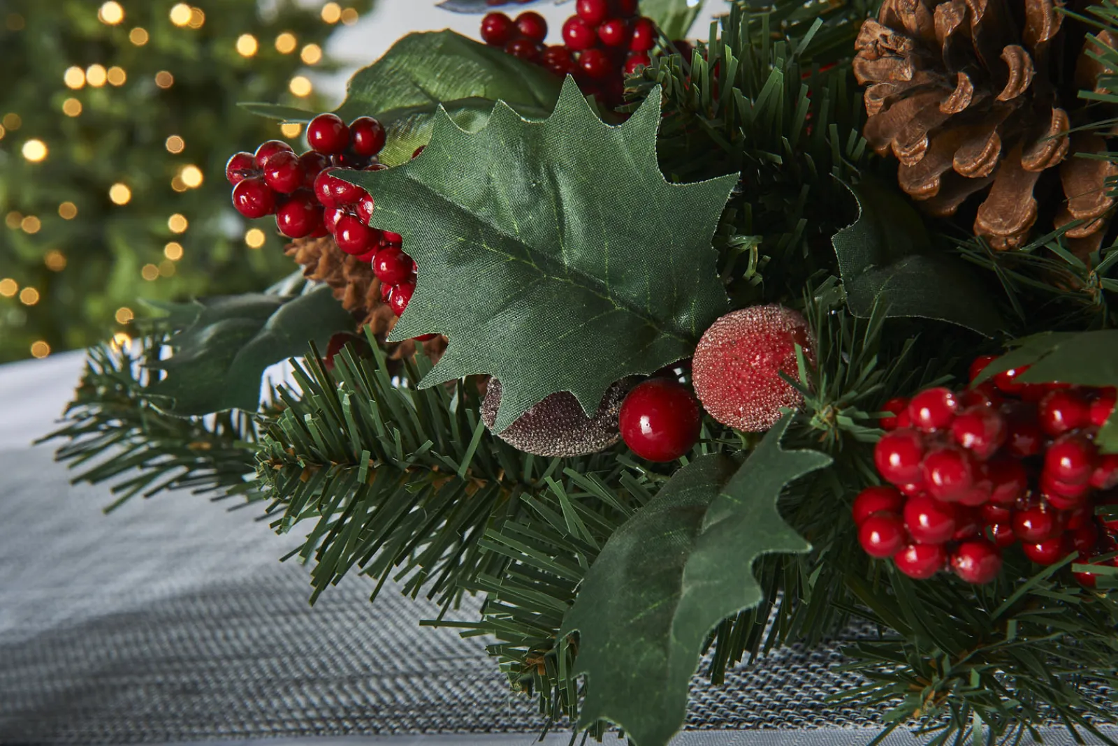 WeRChristmas 3 Pillar Decorated Garland Candle Holder, Red, 76 Cm