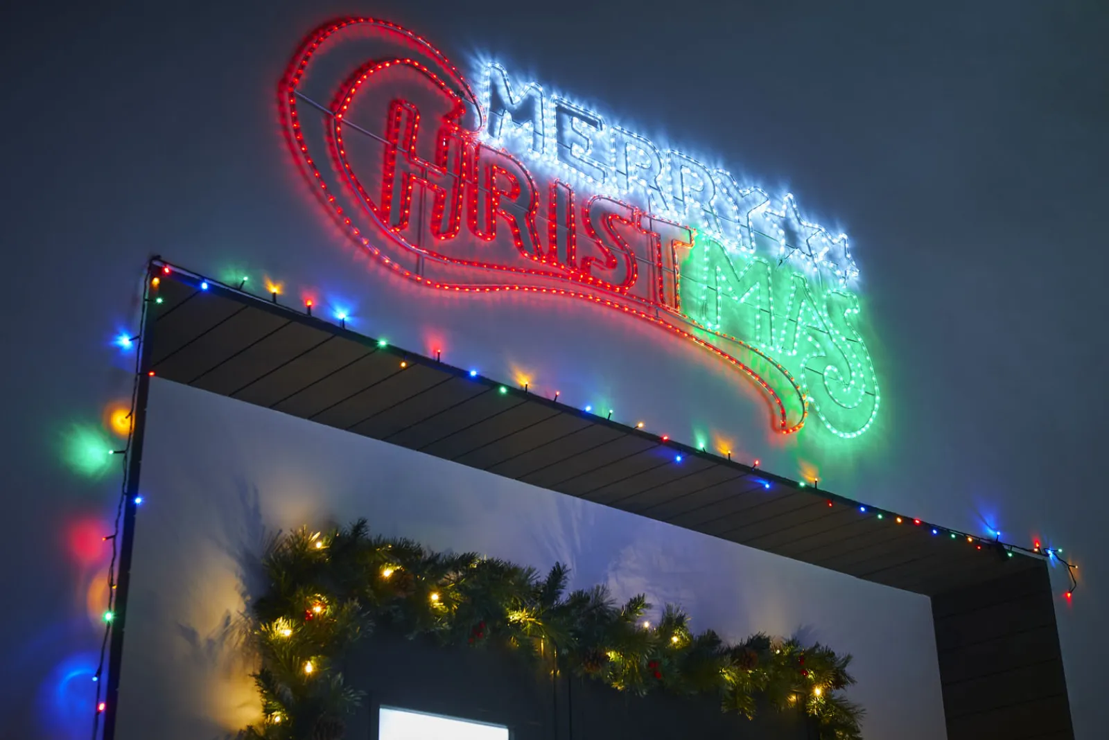WeRChristmas Animated Merry Christmas Rope Light Silhouette, 185 Cm