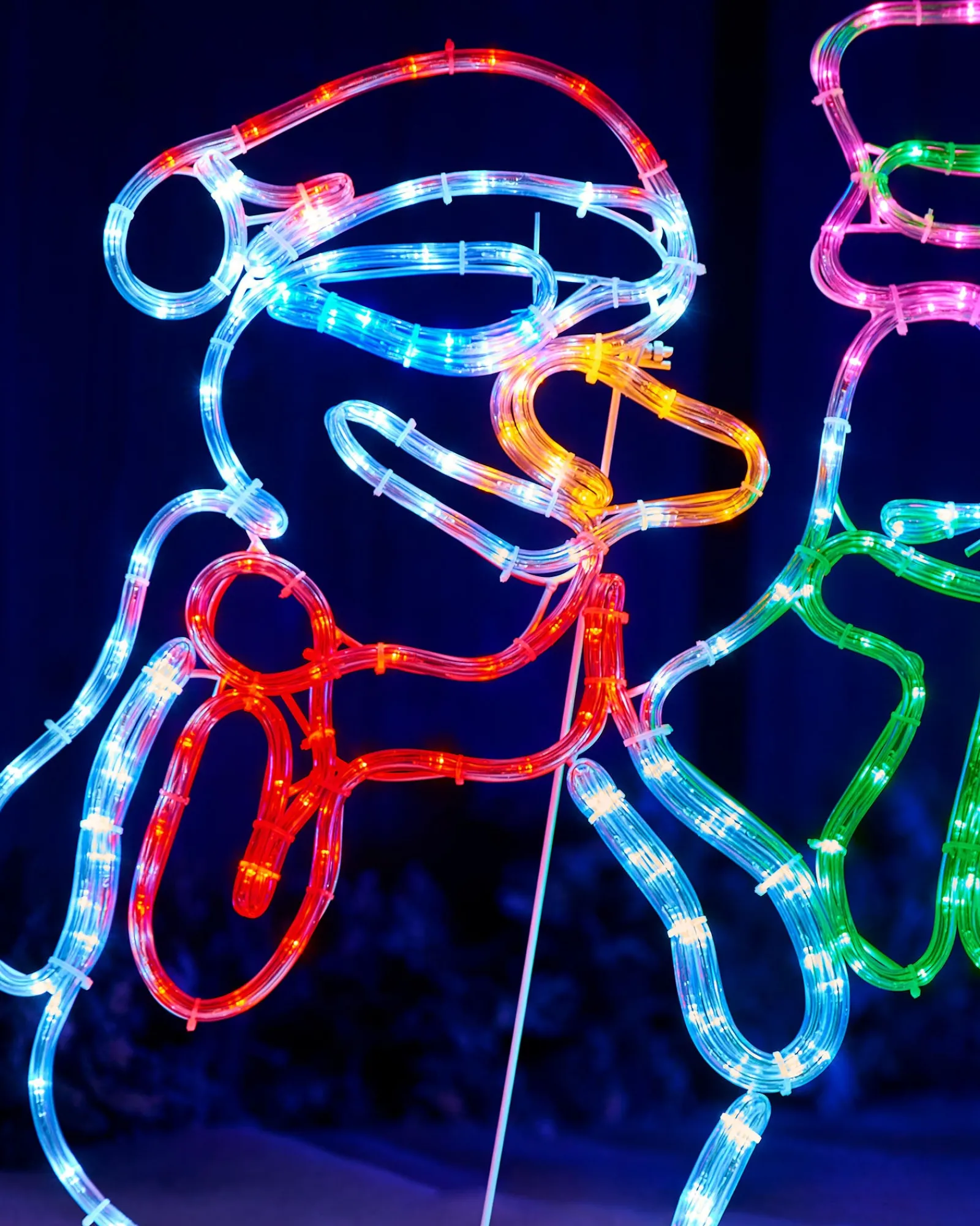 WeRChristmas Animated Snowman Rope Light Silhouette, 105 Cm