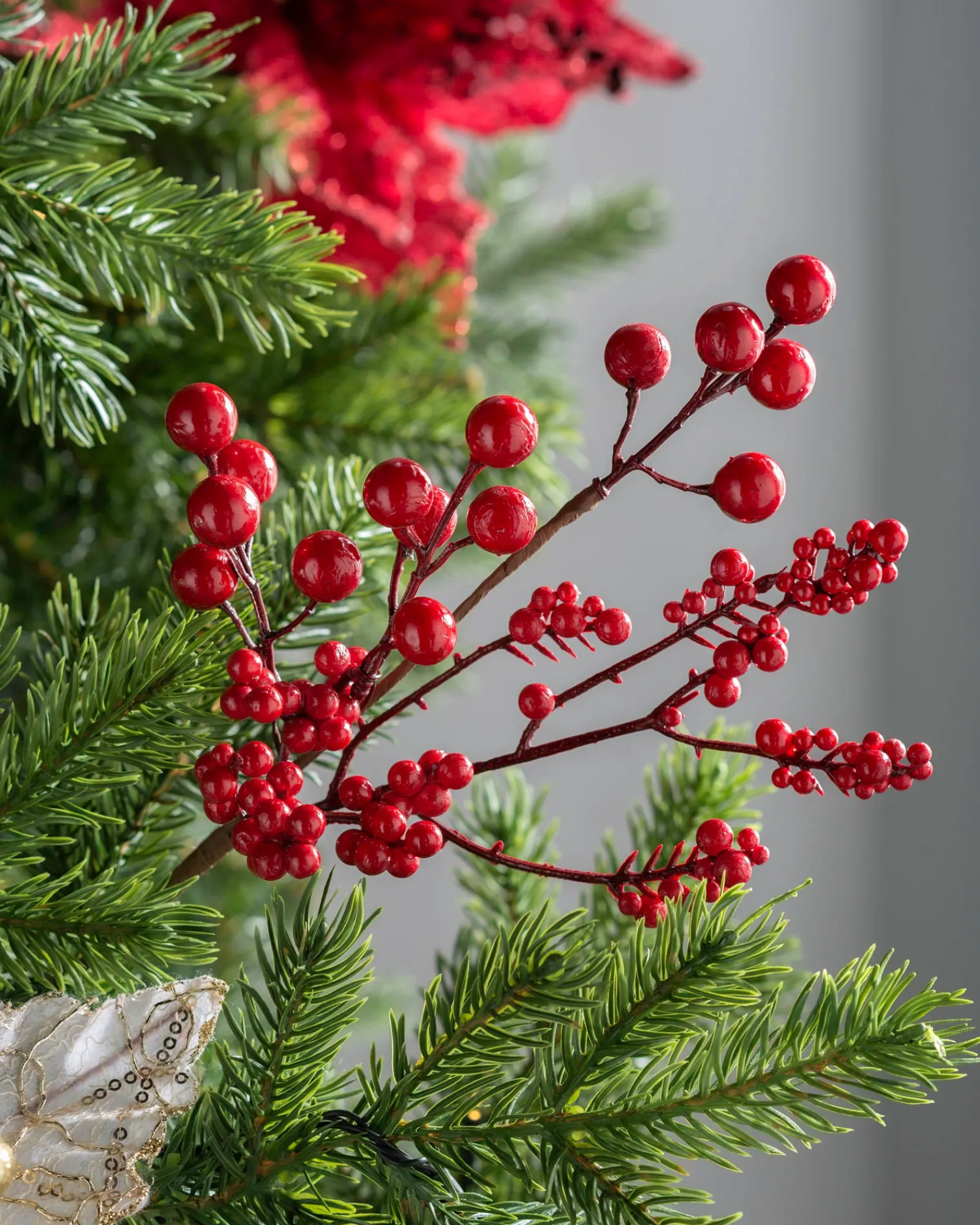 WeRChristmas Artificial Berries Tree Pick, Red, 30 Cm