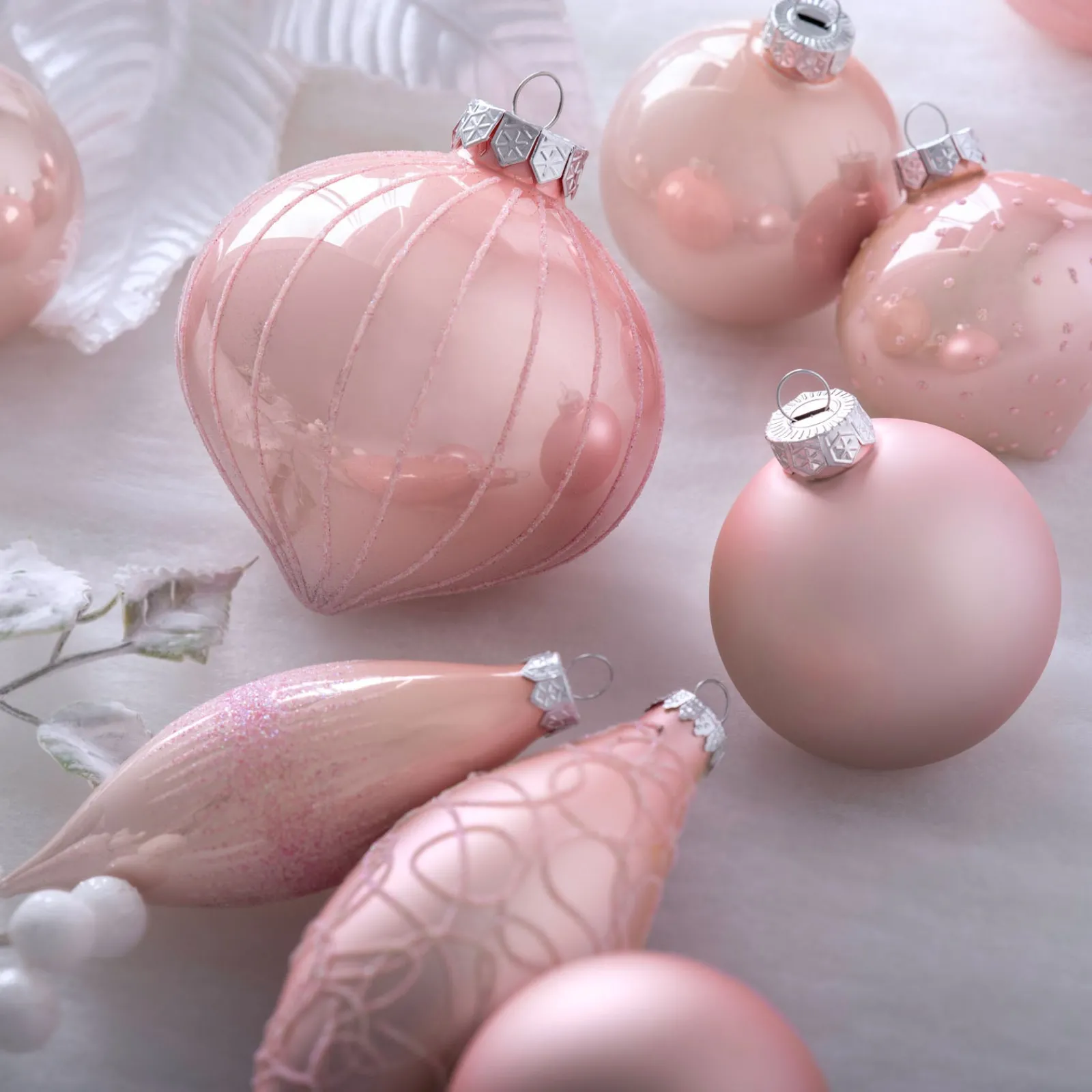 WeRChristmas Baby Pink Glass Baubles, 5 Pack, 15 Cm