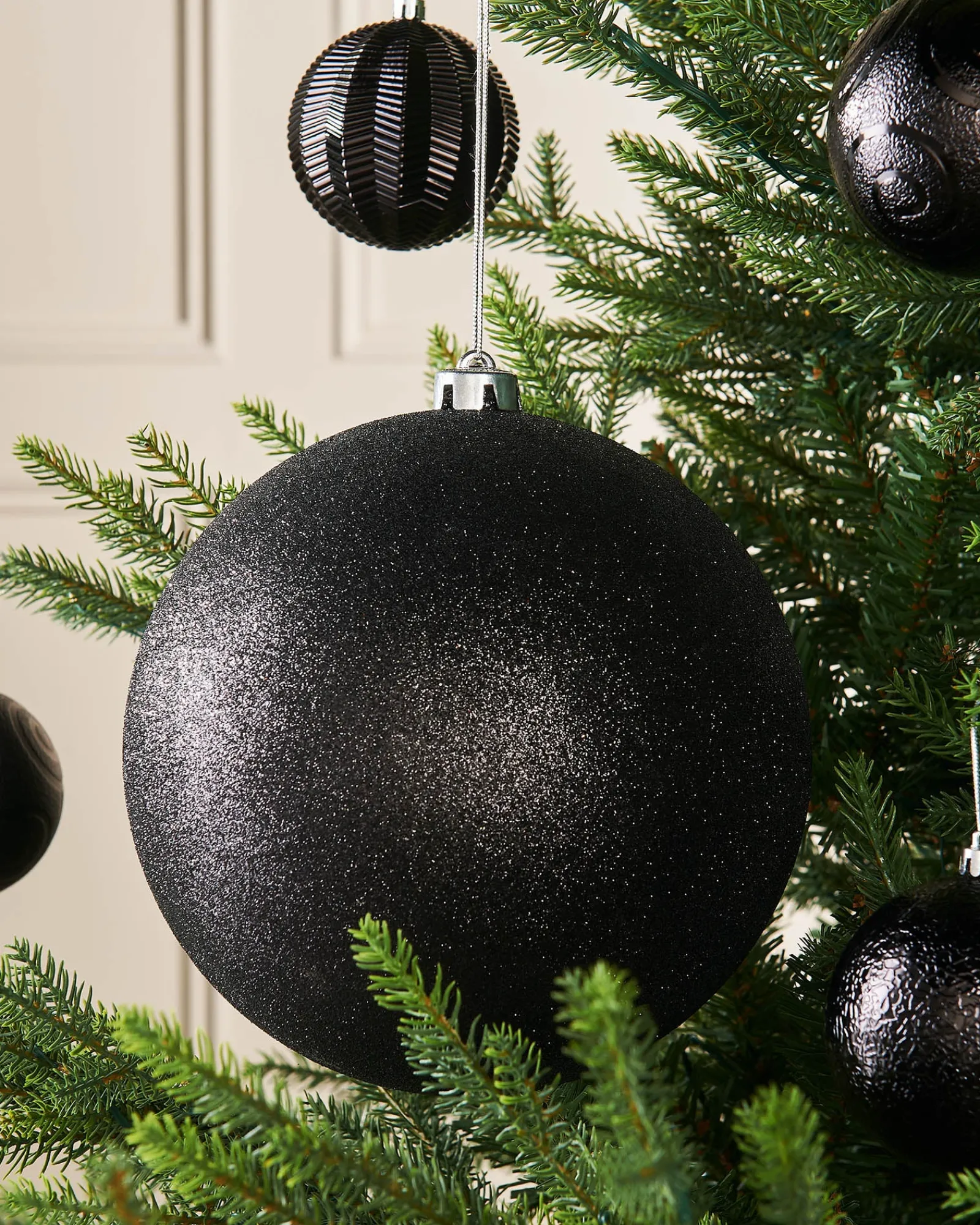 WeRChristmas Black Large Glitter Shatterproof Bauble, 20 Cm