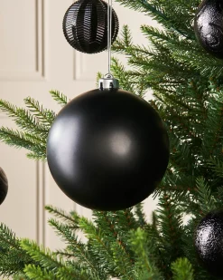 WeRChristmas Black Large Matt Shatterproof Bauble, 15 Cm