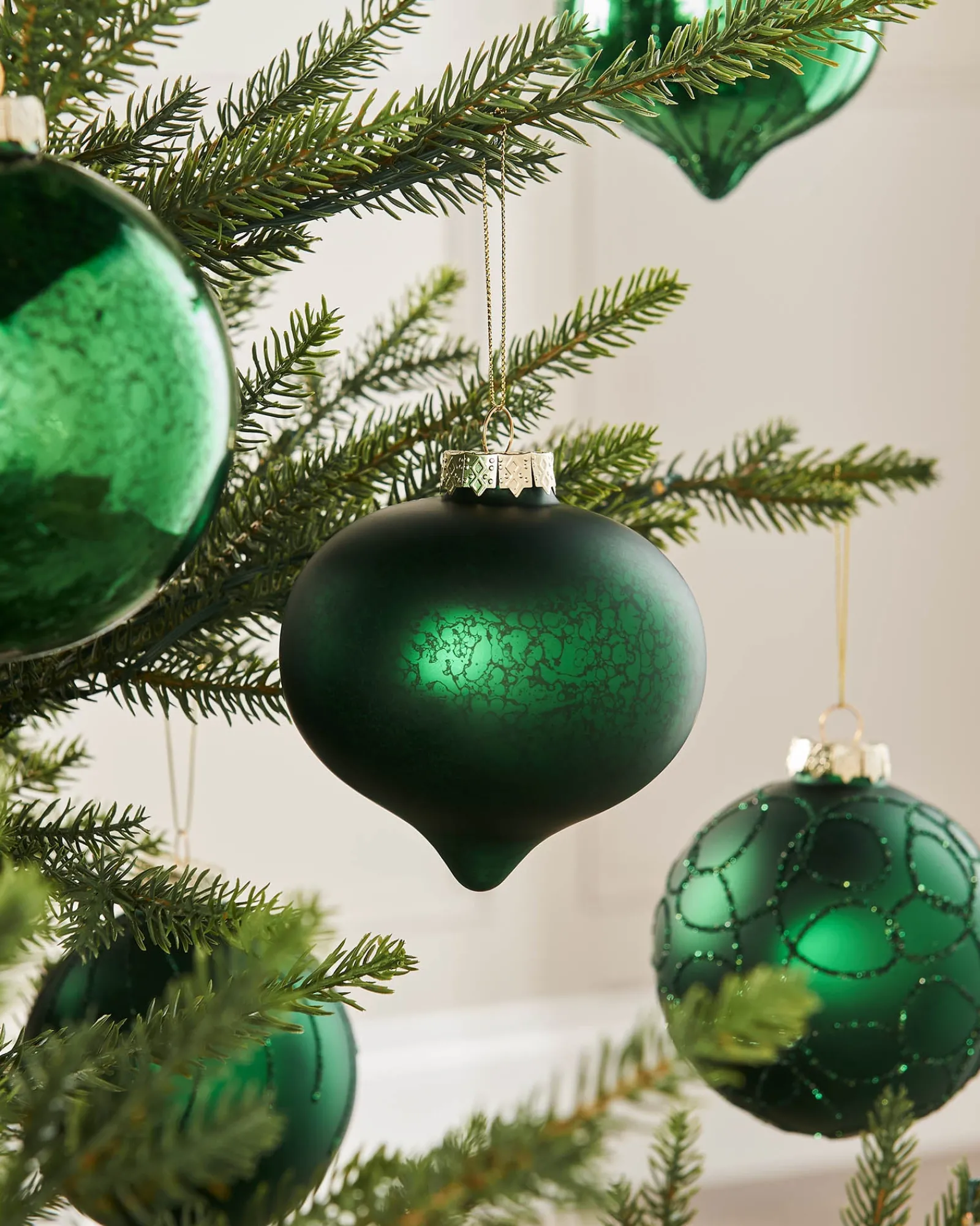 WeRChristmas Christmas Green Glass Baubles, 6 Pack, 10 Cm