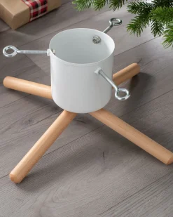 WeRChristmas Christmas Tree Stand With Water Tank For 7 Ft And Under, 46 Cm