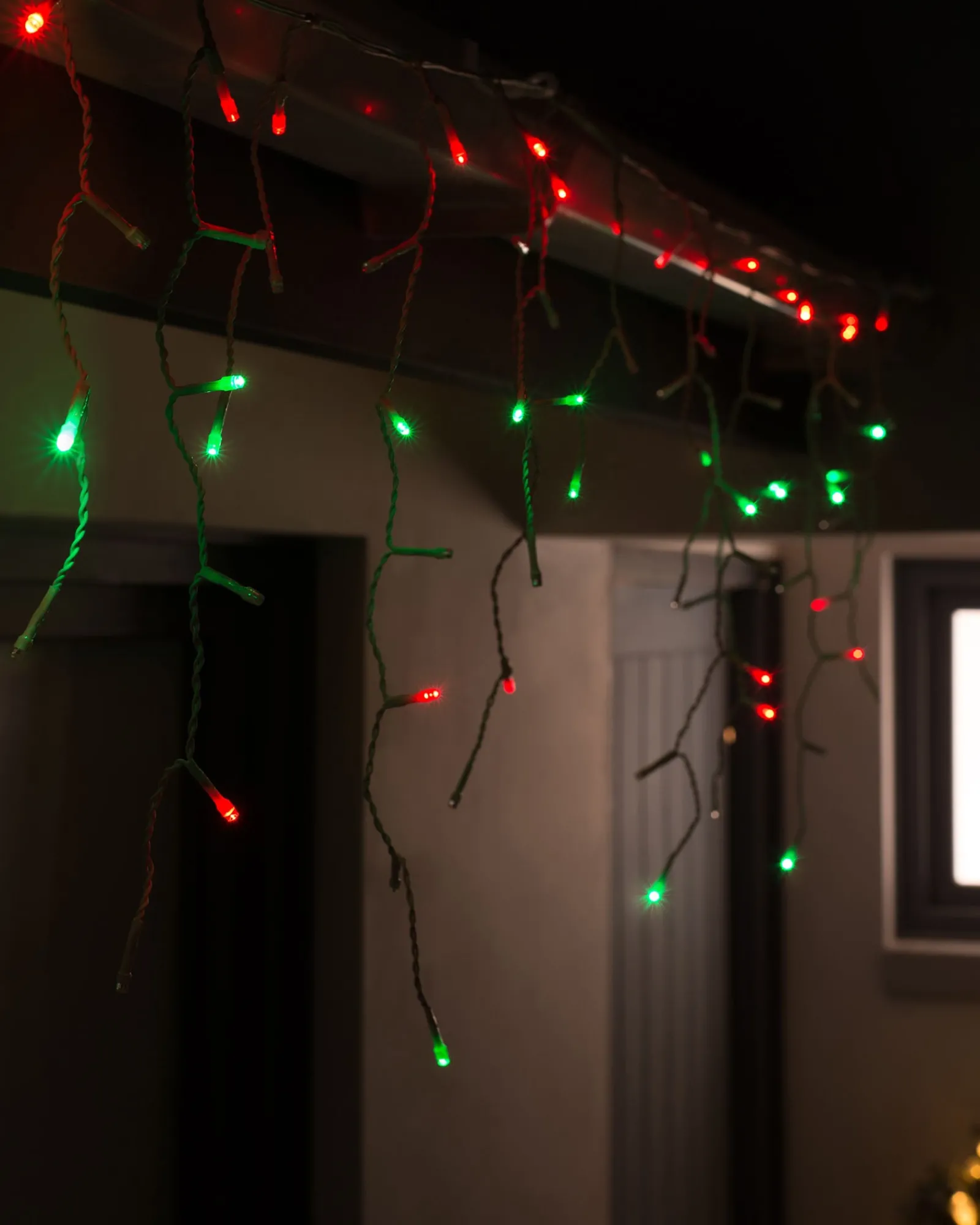 WeRChristmas Connectable Icicle 100 LED Christmas Lights, Multi-Coloured