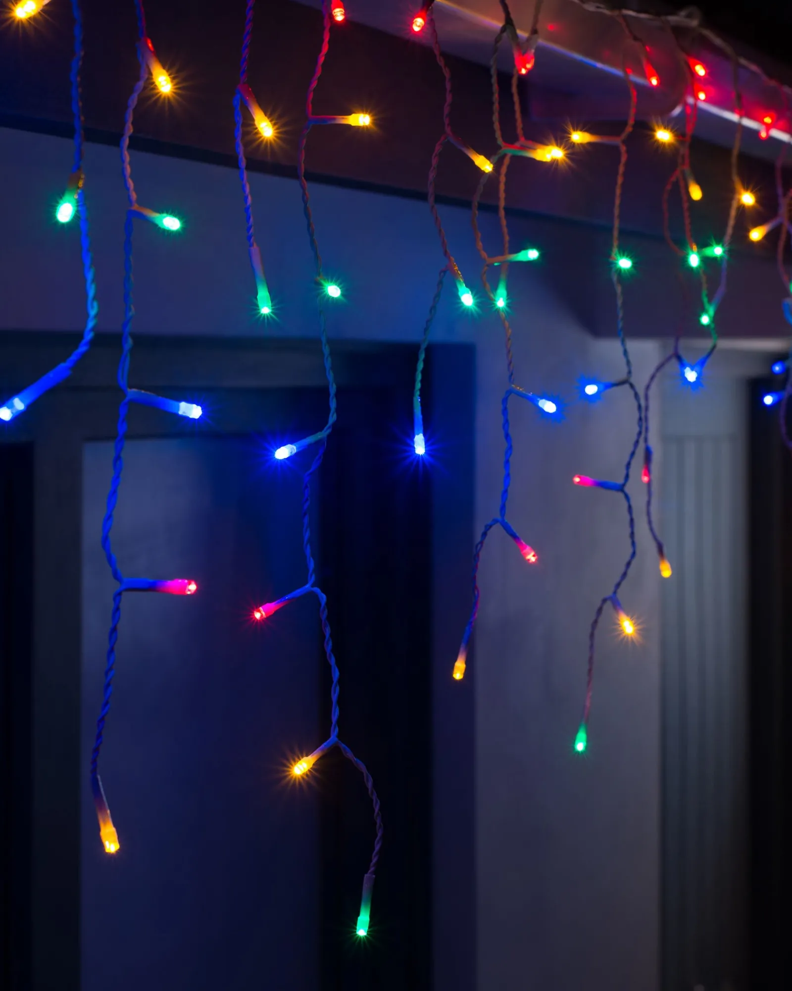 WeRChristmas Connectable Icicle 100 LED Christmas Lights, Multi-Coloured