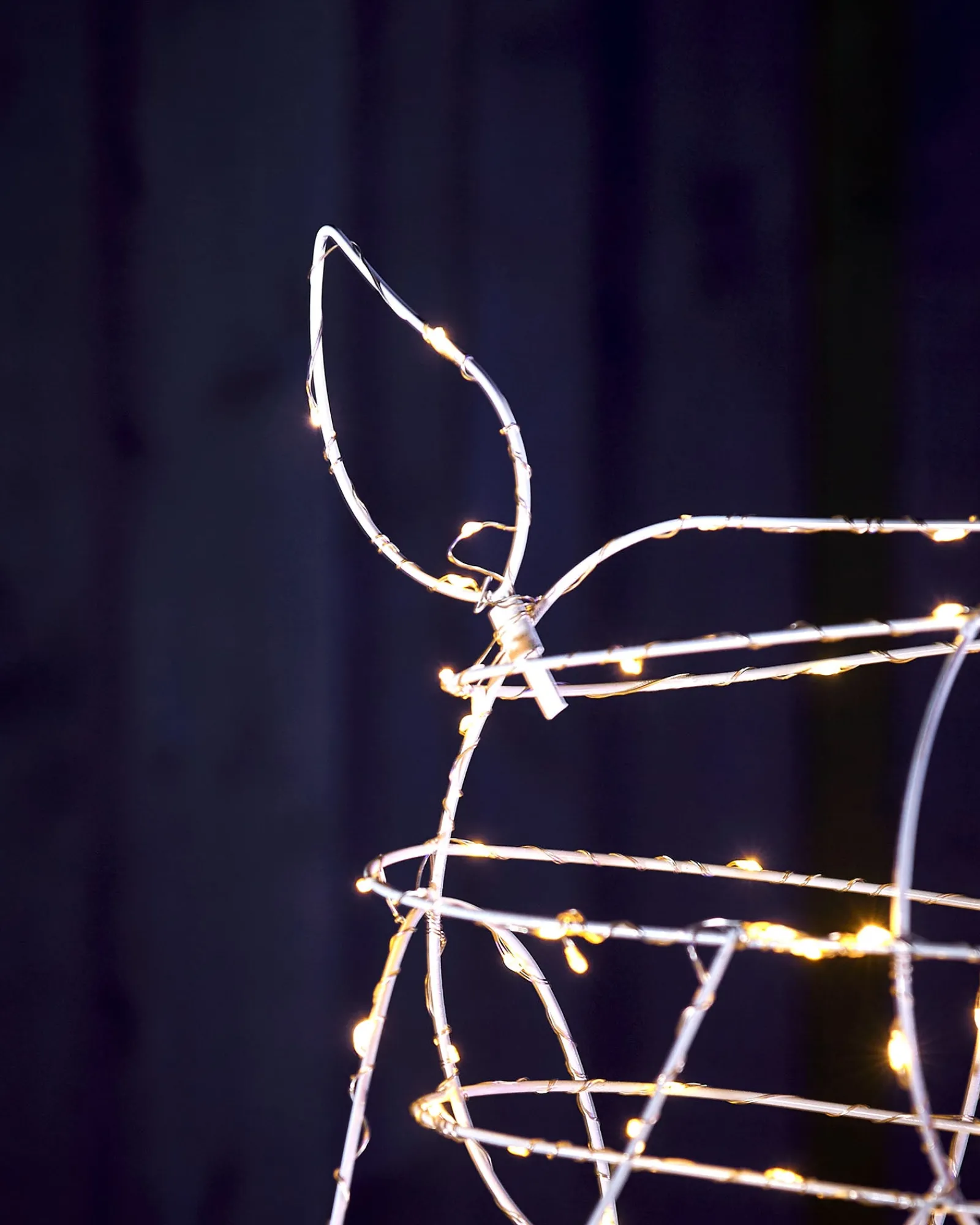 WeRChristmas 3D Grazing Reindeer Silhouette, 81 Cm