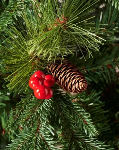 WeRChristmas Decorated Mixed Tip Berries & Pinecones Christmas Tree, 6 Ft