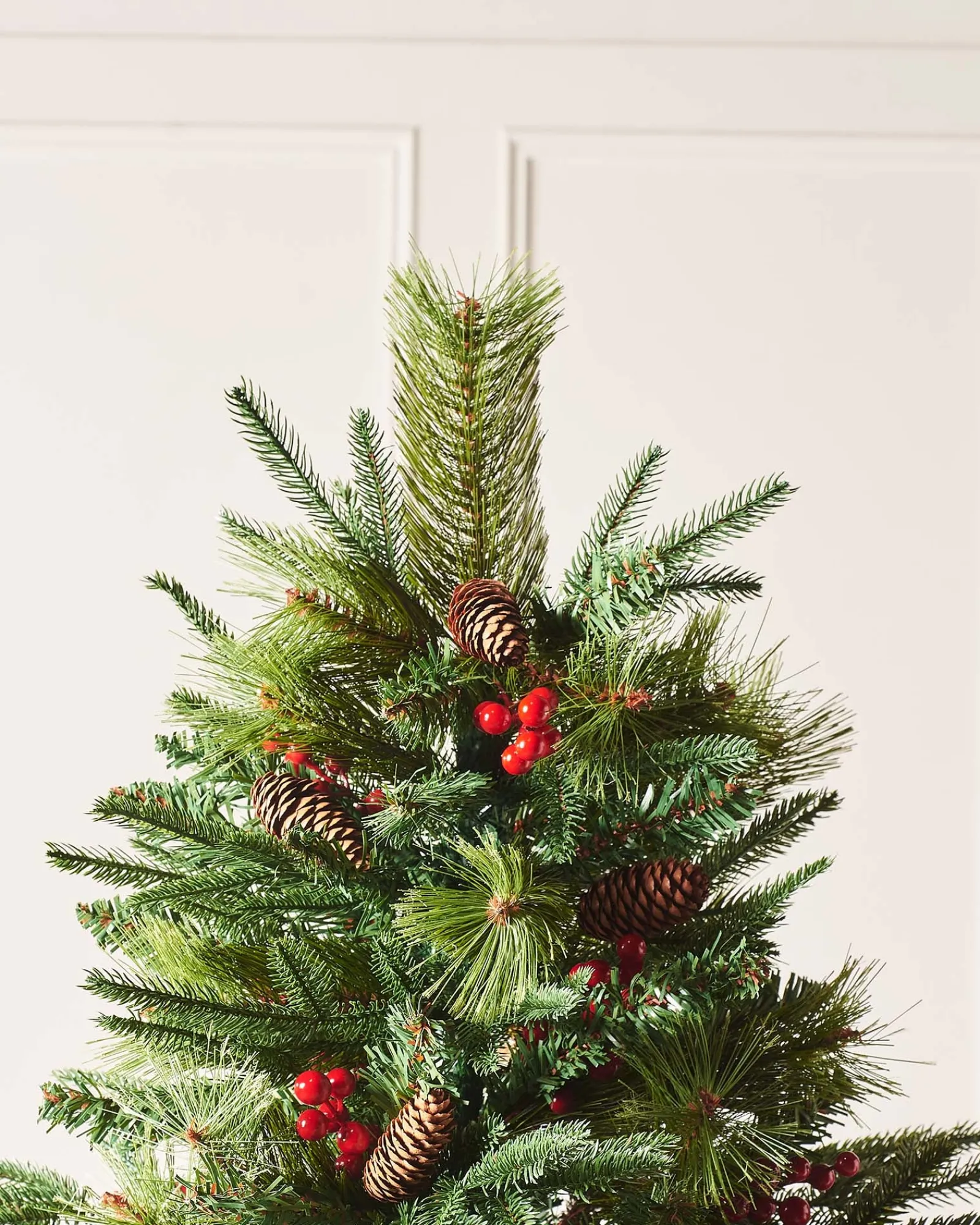 WeRChristmas Decorated Mixed Tip Berries & Pinecones Christmas Tree, 7 Ft
