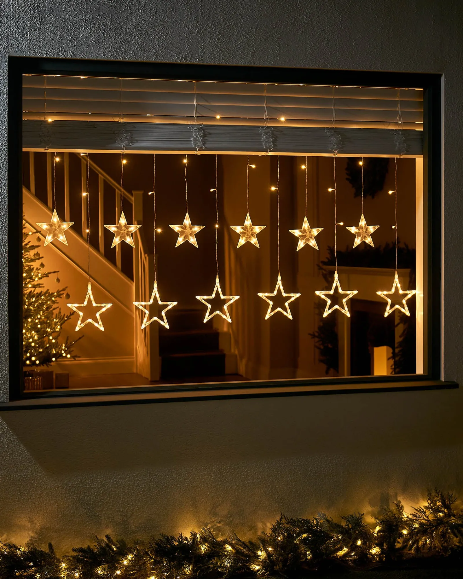WeRChristmas Flashing Star Curtain Net Light, White, 2 M
