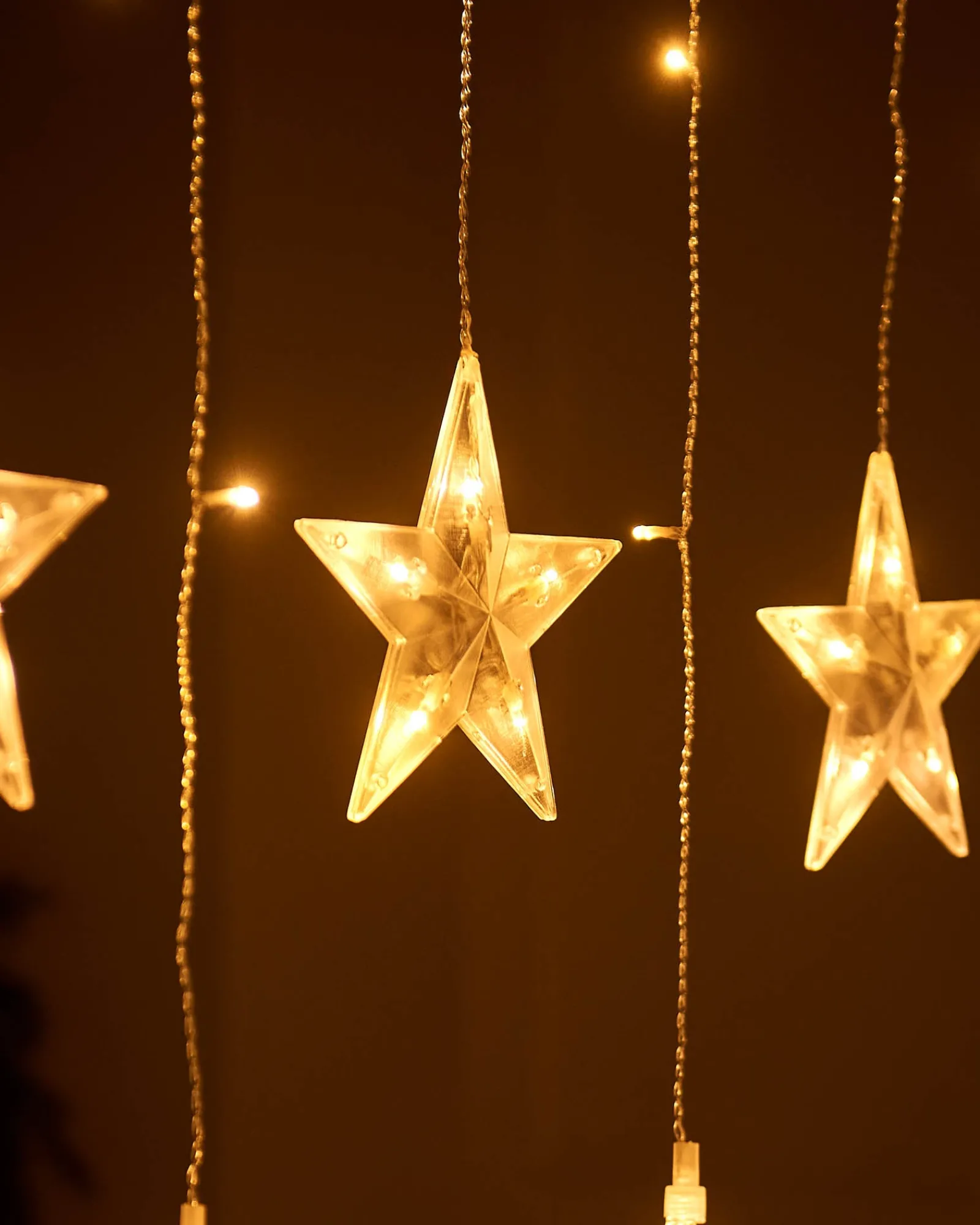WeRChristmas Flashing Star Curtain Net Light, White, 2 M
