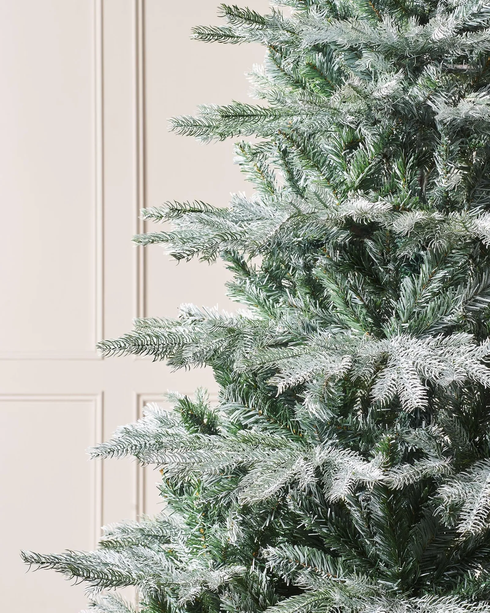 WeRChristmas Frosted Siberian Mixed Pine Christmas Tree, 7 Ft