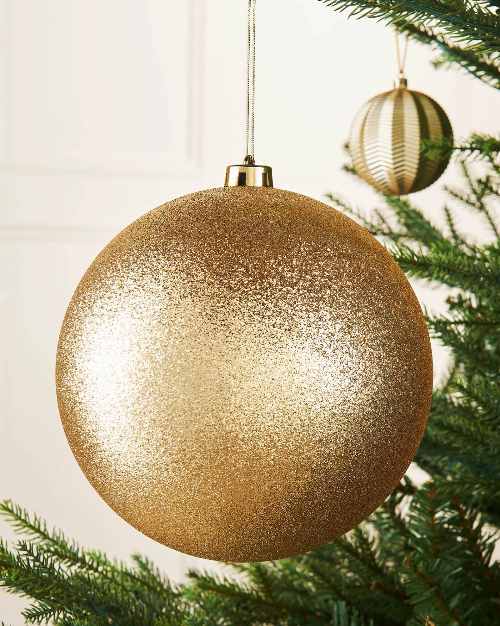 WeRChristmas Gold Large Glitter Shatterproof Bauble, 20 Cm