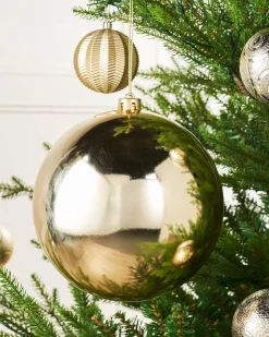 WeRChristmas Gold Large Gloss Shatterproof Bauble, 20 Cm