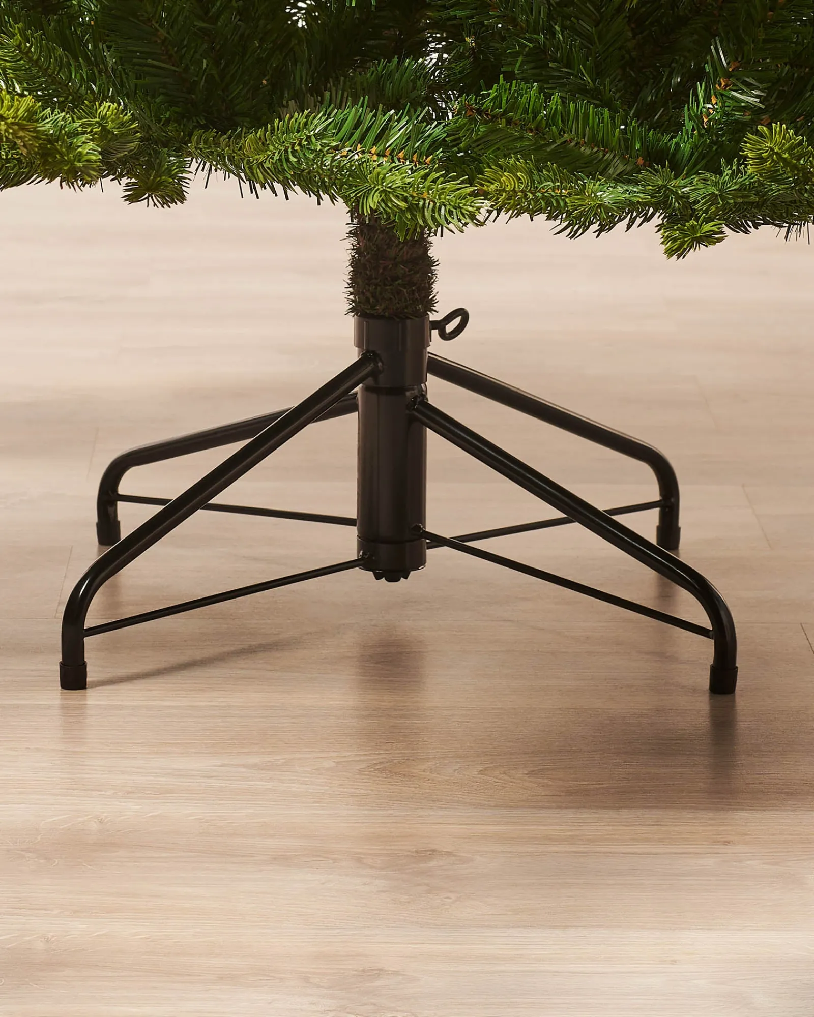 WeRChristmas Himalayan Fir Christmas Tree, 5 Ft