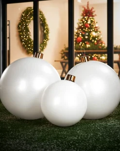 WeRChristmas Inflatable Christmas Bauble, White , 45 Cm