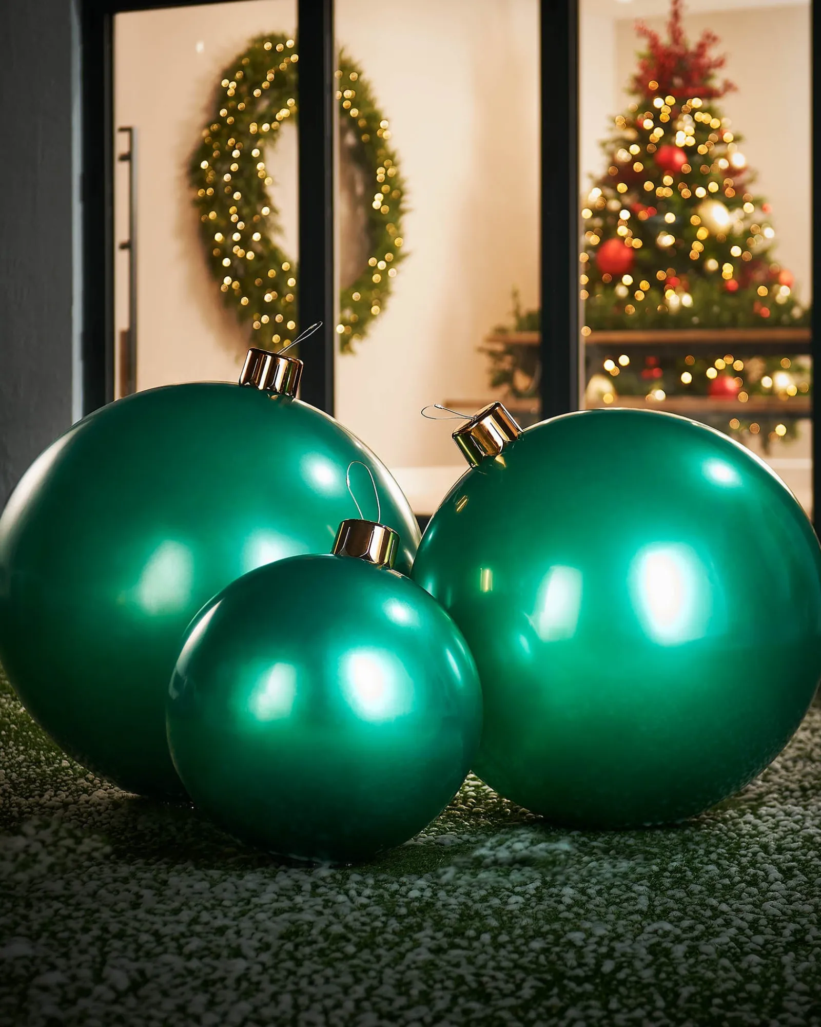 WeRChristmas Inflatable Christmas Bauble, Green, 66 Cm