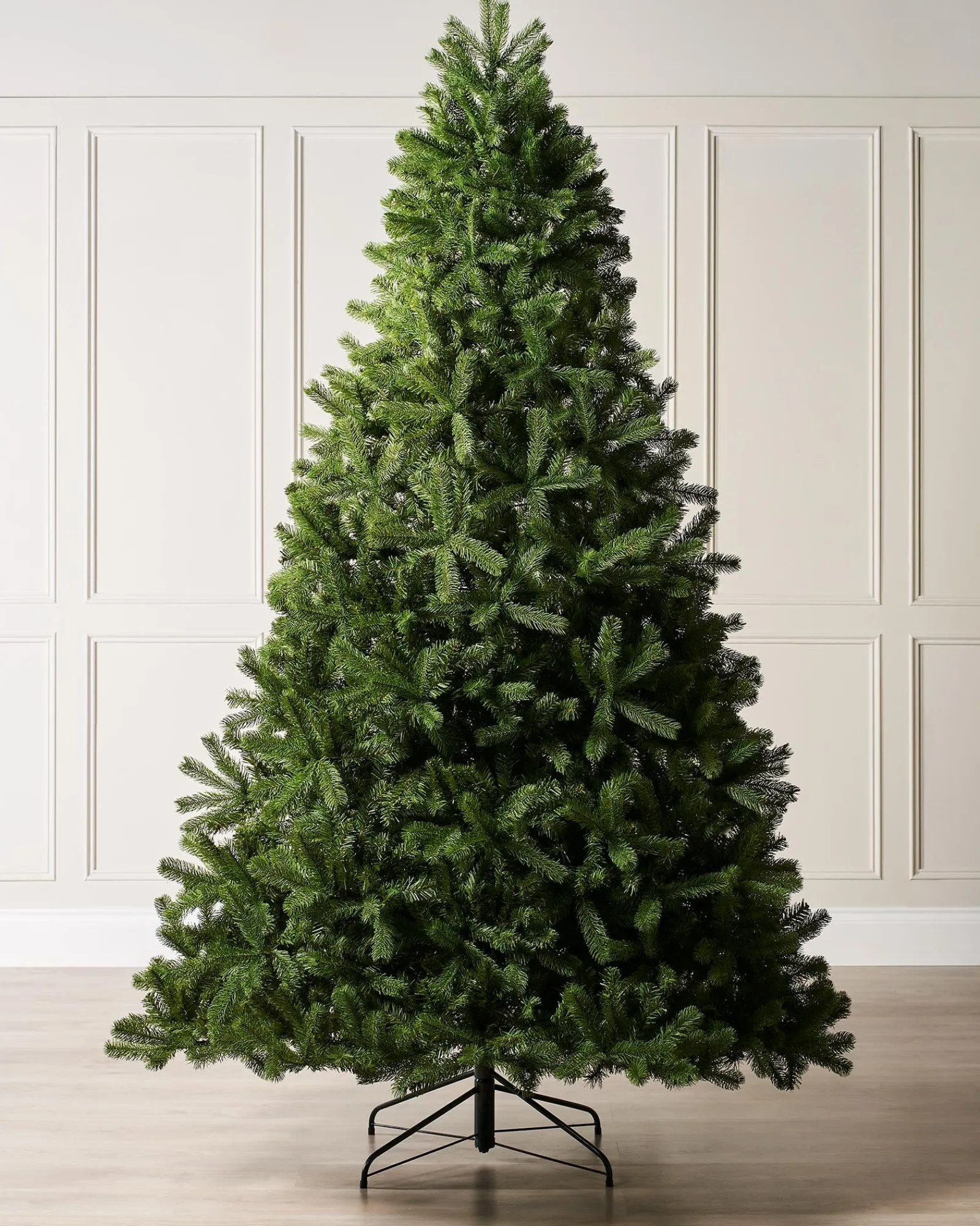 WeRChristmas Large Mixed Pine Christmas Tree, 8 Ft