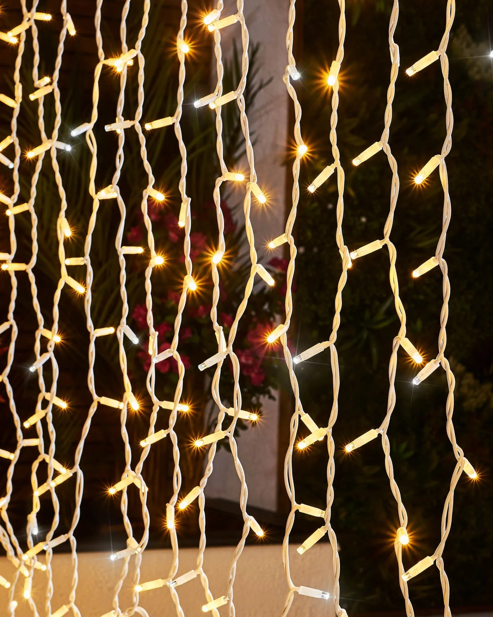 WeRChristmas LINK PRO LED Curtain Lights, White Cable, 2.5 M Drop, Warm White / White