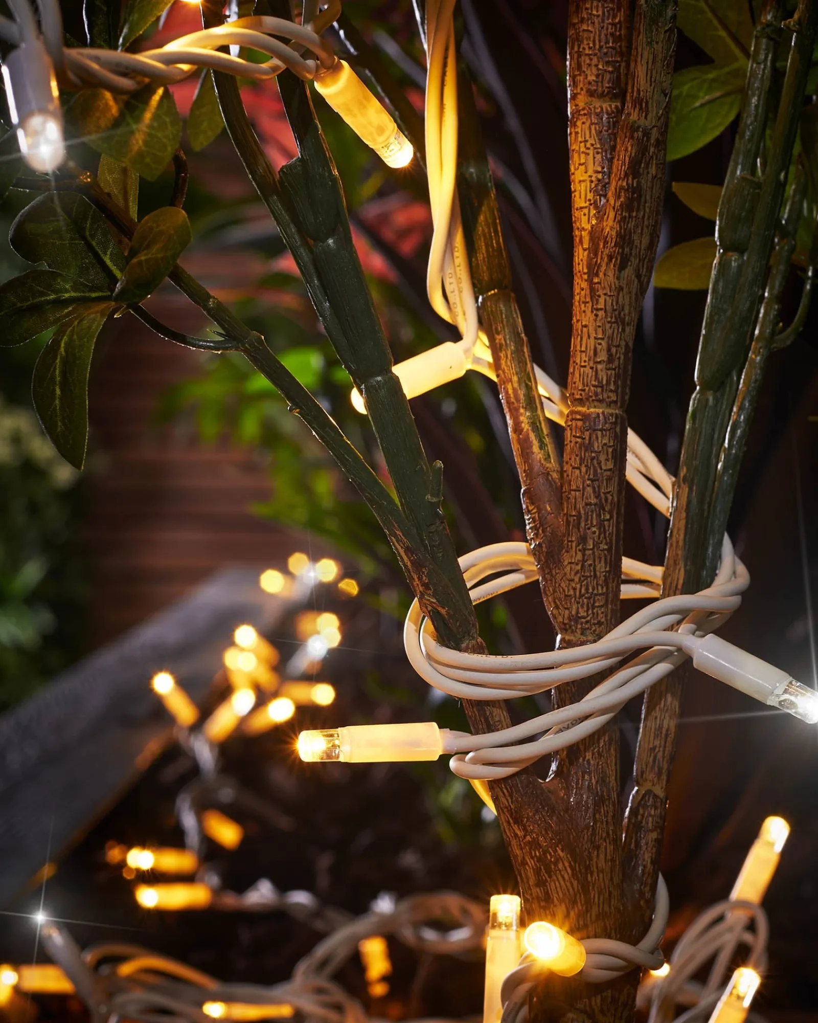 WeRChristmas LINK PRO Twinkle LED String Lights, White Cable, Warm White / White