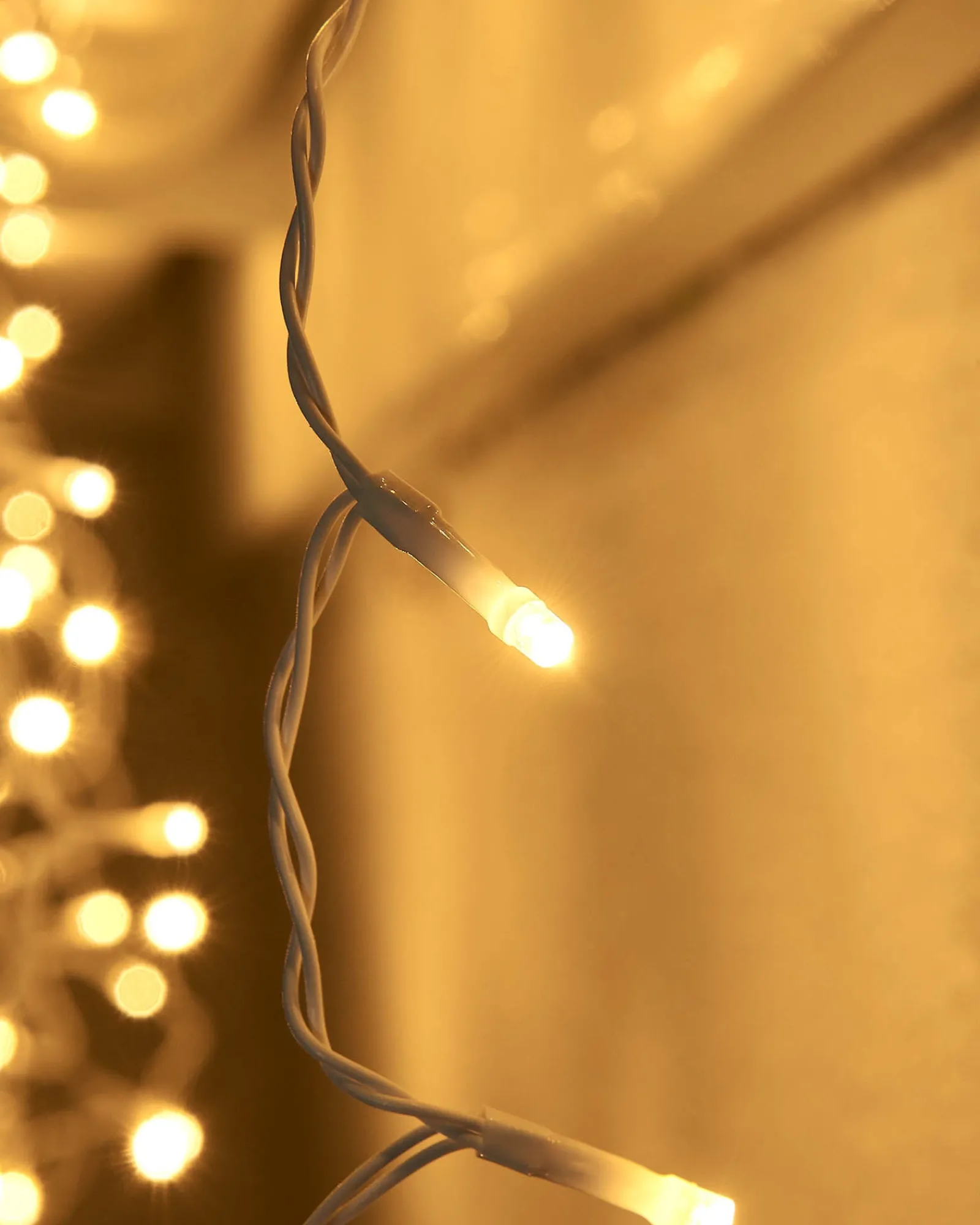 WeRChristmas LINK UP LED Icicle Lights, White Cable, Warm White