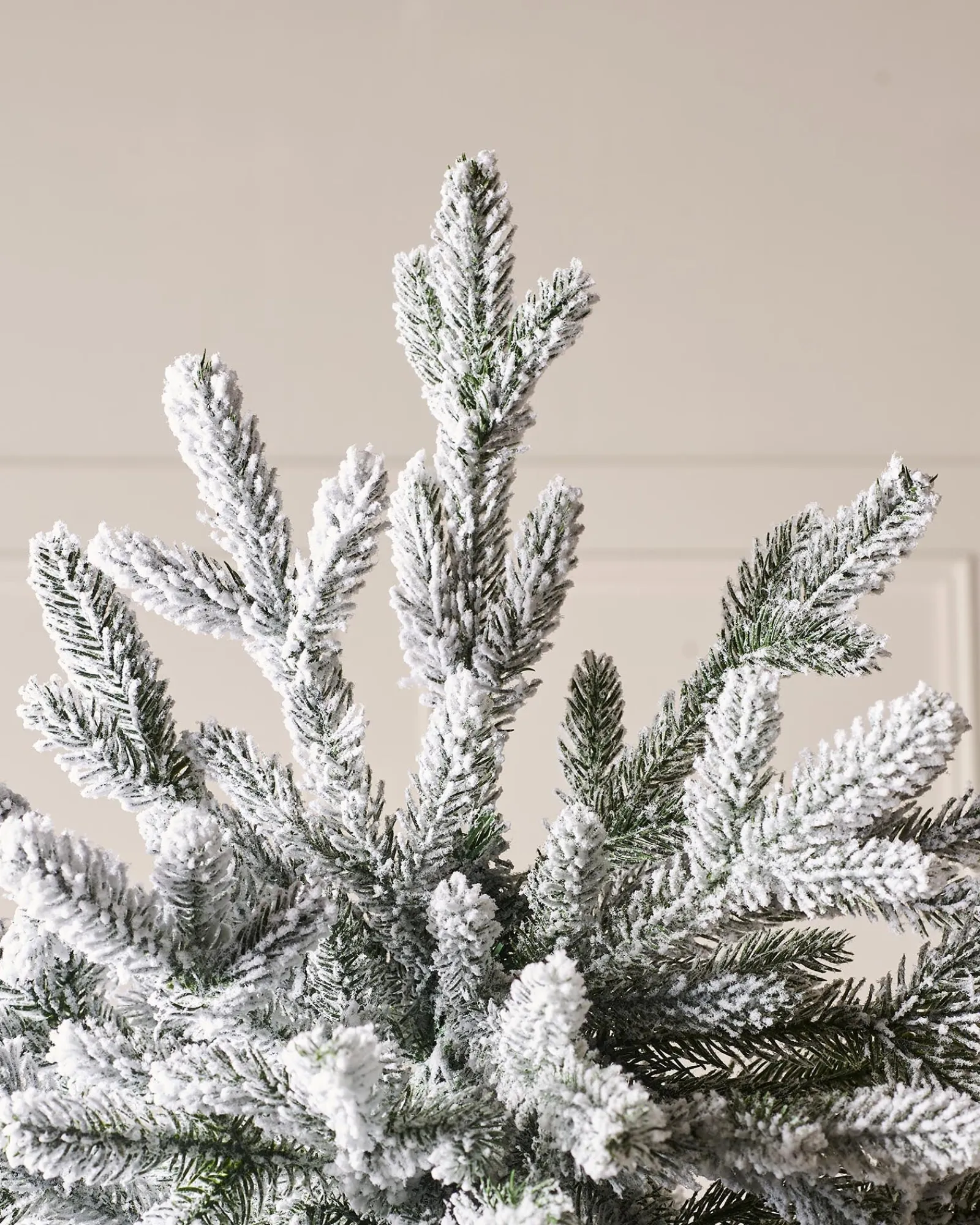 WeRChristmas Luxury Snow Flocked Christmas Tree, 7 Ft