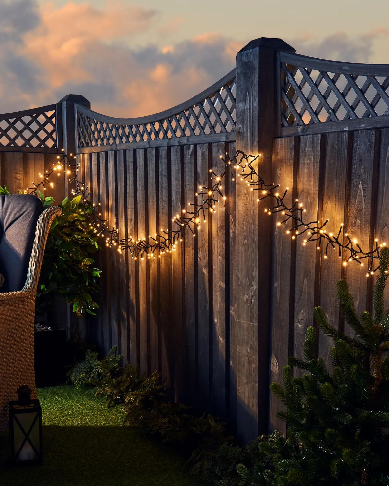 WeRChristmas Outdoor Cluster Multi-Function 500 LED Light String, Warm White