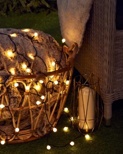 WeRChristmas Outdoor Multi-Function 100 Berry LED Light String, Warm White
