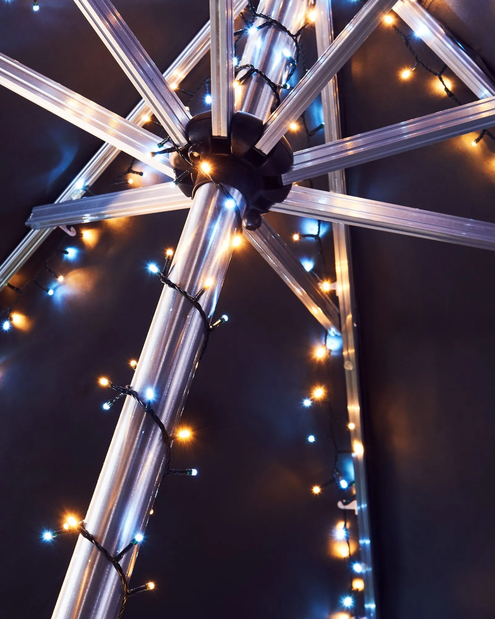 WeRChristmas Outdoor Multi-Function 960 LED Light String, Warm White & Ice White