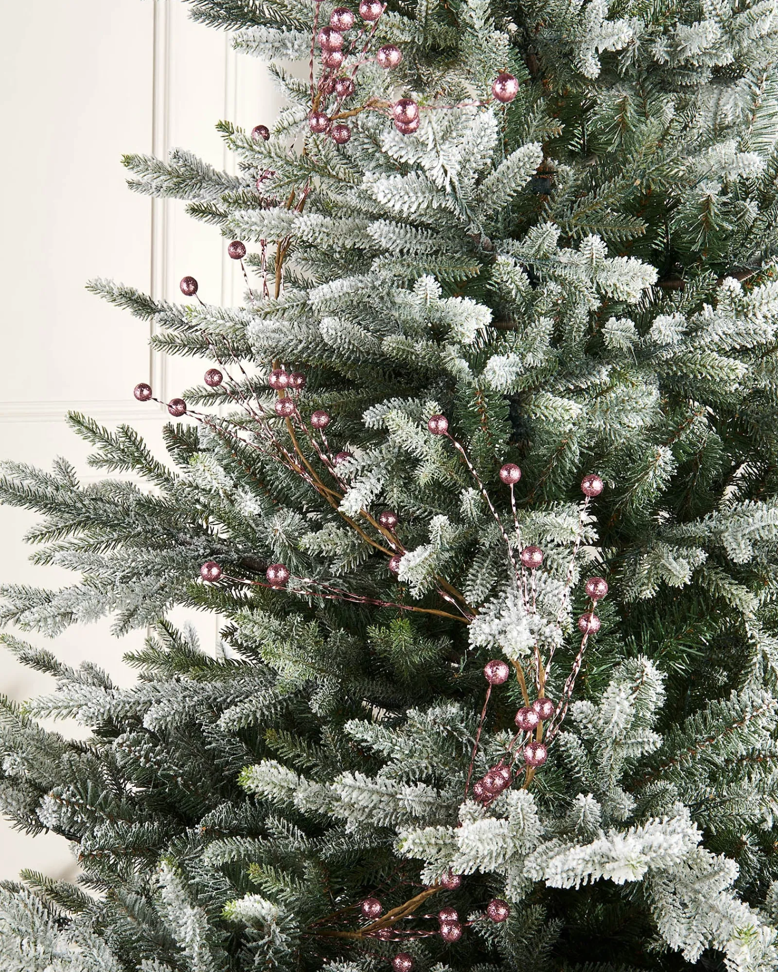 WeRChristmas Pink Berry Christmas Tree Vine, 1.3 M