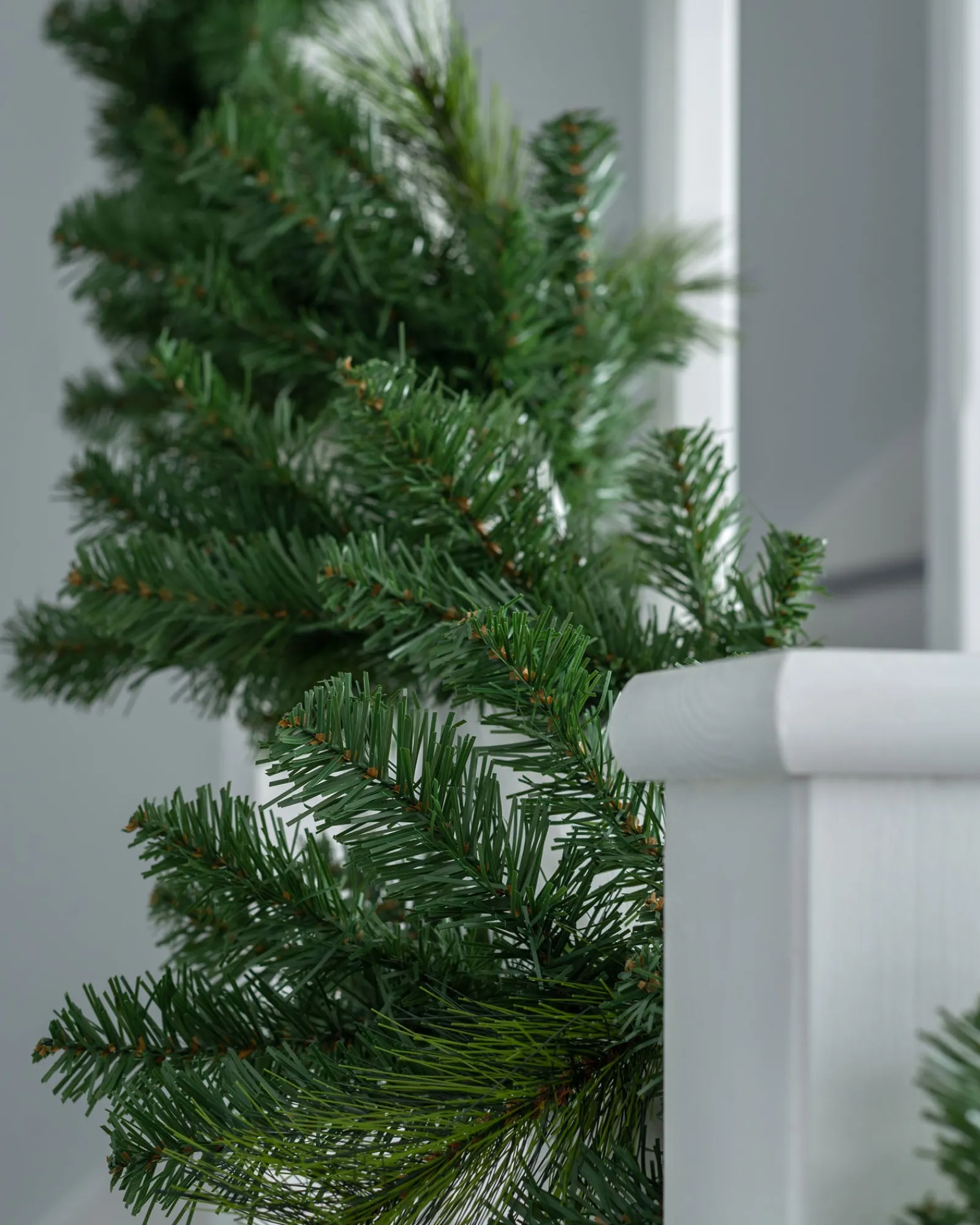 WeRChristmas Plain Garland, 18 Ft
