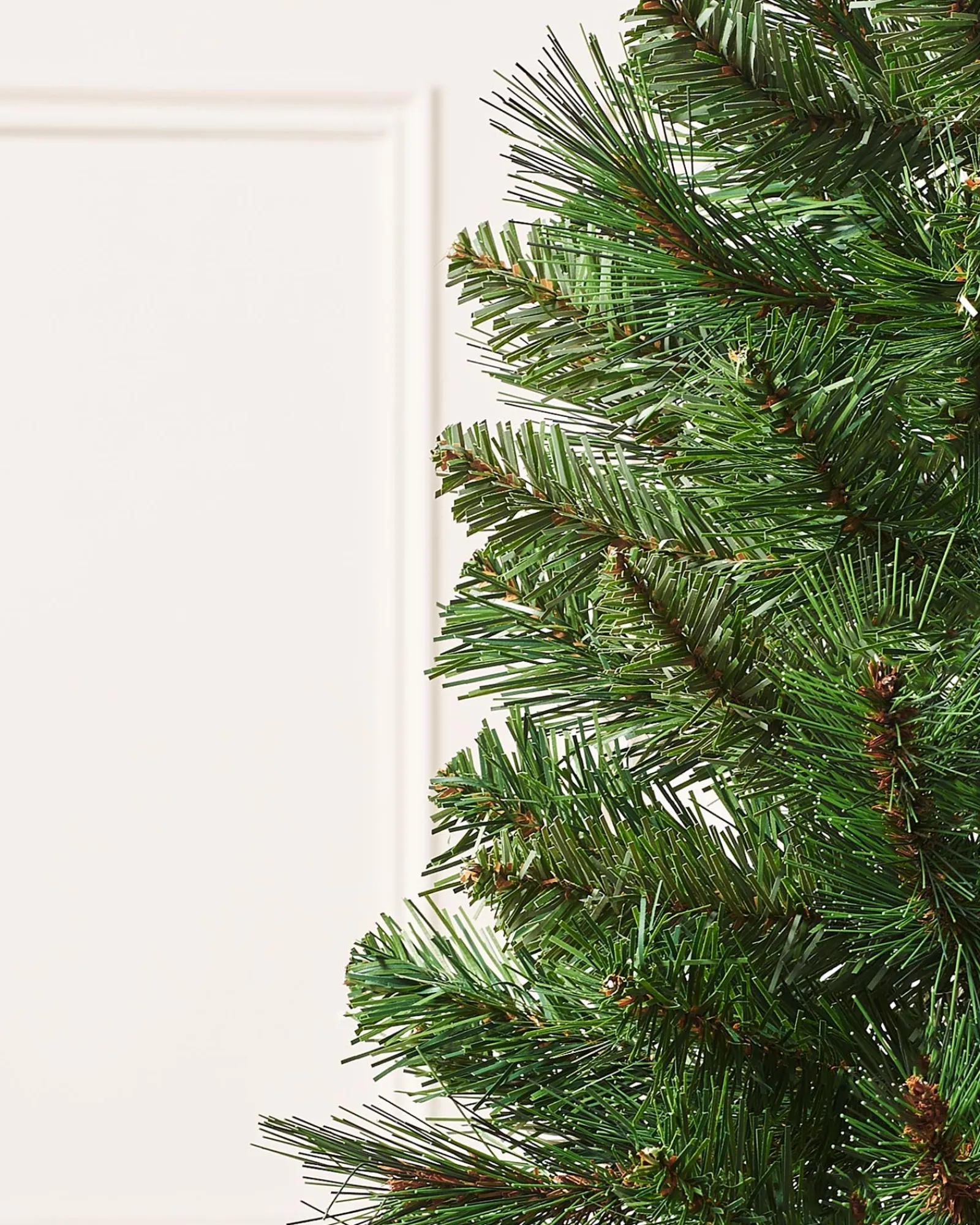 WeRChristmas Potted Victorian Pine Christmas Tree, 3 Ft
