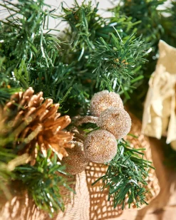 WeRChristmas Pre-Decorated Garland, Cream/Gold, 6 Ft