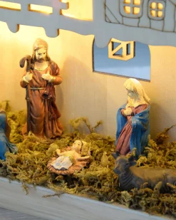 WeRChristmas Pre-Lit Christmas Wooden Nativity Scene, 26 Cm