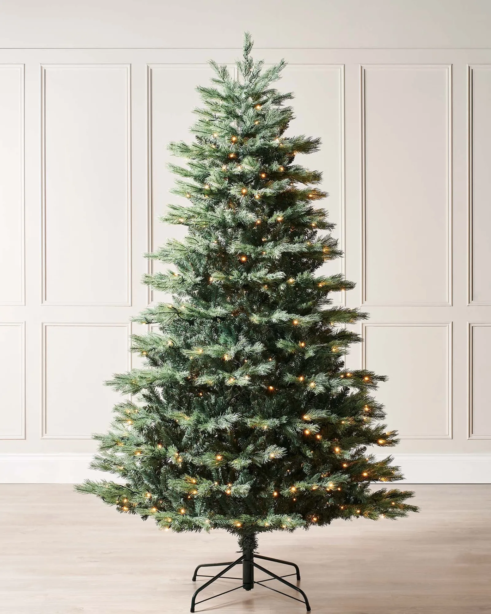 WeRChristmas Pre-Lit Colorado Blue Spruce Christmas Tree, 6 Ft