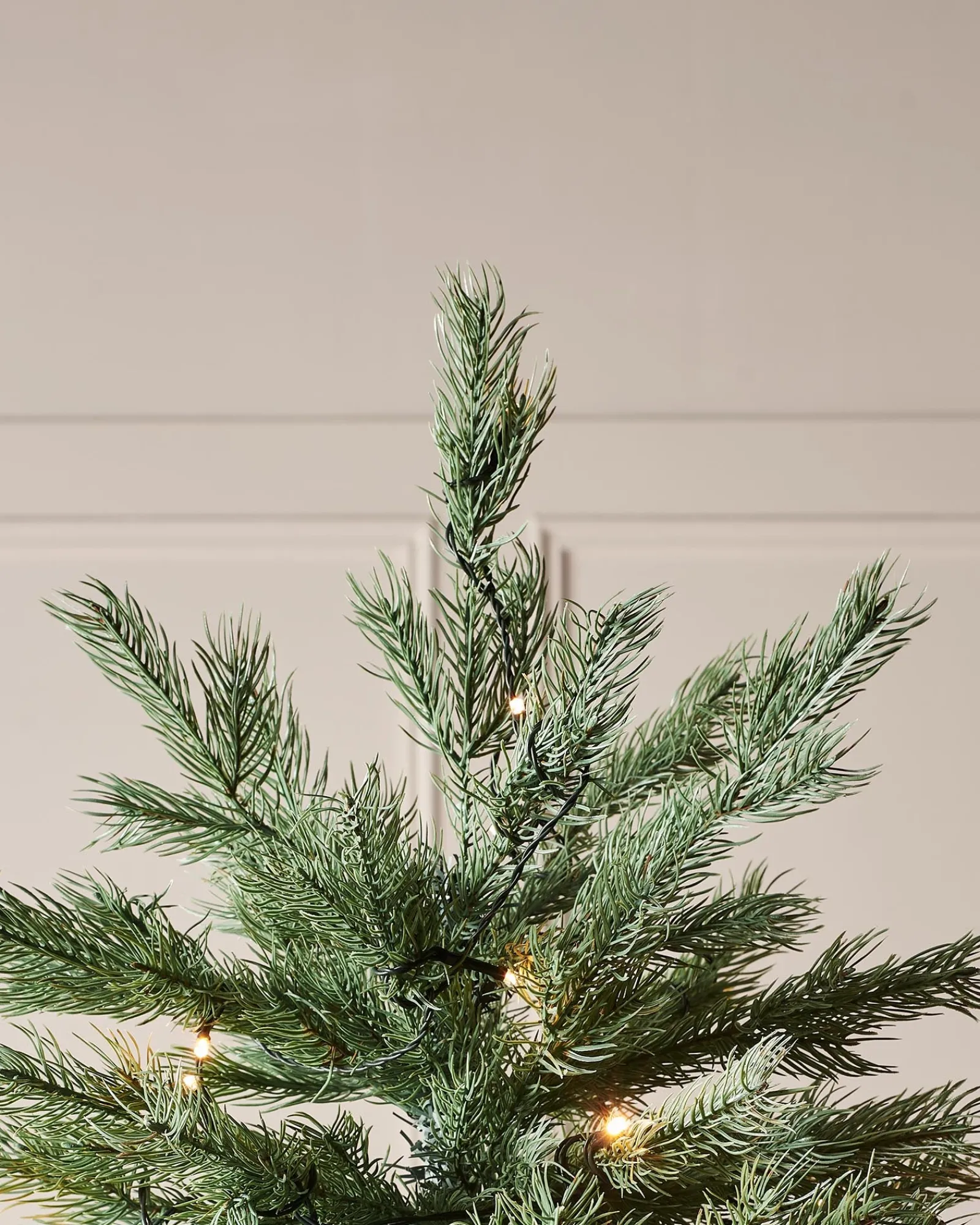 WeRChristmas Pre-Lit Colorado Blue Spruce Christmas Tree, 7 Ft