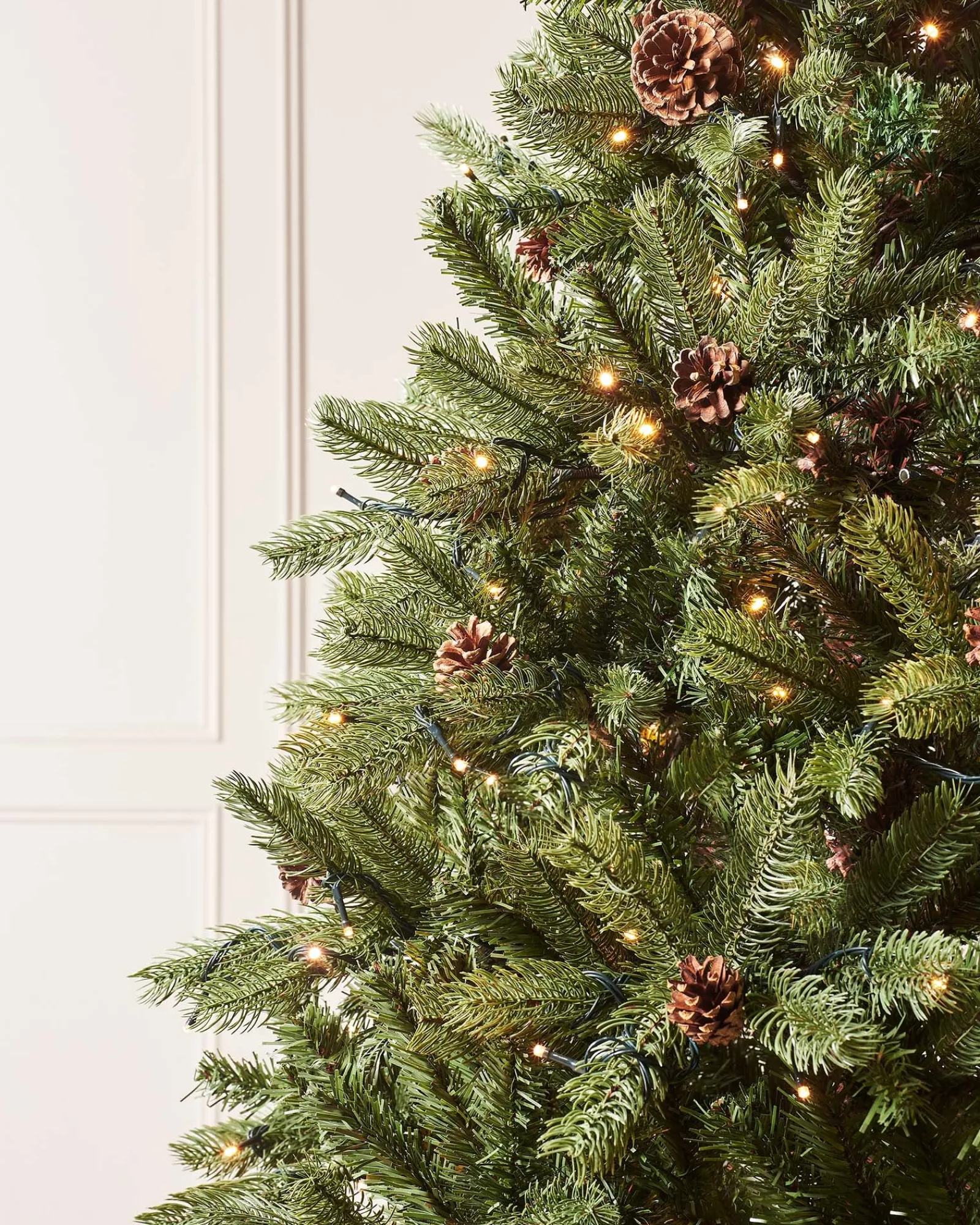 WeRChristmas Pre-Lit Craford Pine Christmas Tree, 8 Ft