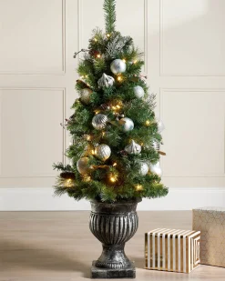 WeRChristmas Pre-Lit Decorated Christmas Tree, 4 Ft