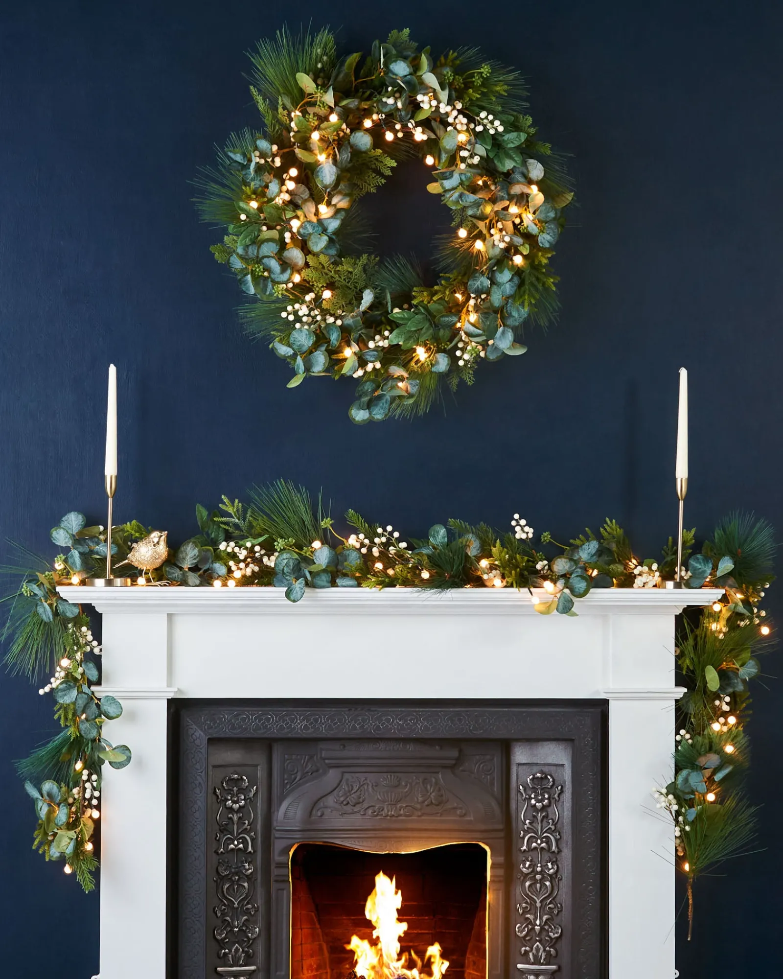 WeRChristmas Pre-Lit Decorated Garland, Berries & Eucalyptuses, 9 Ft