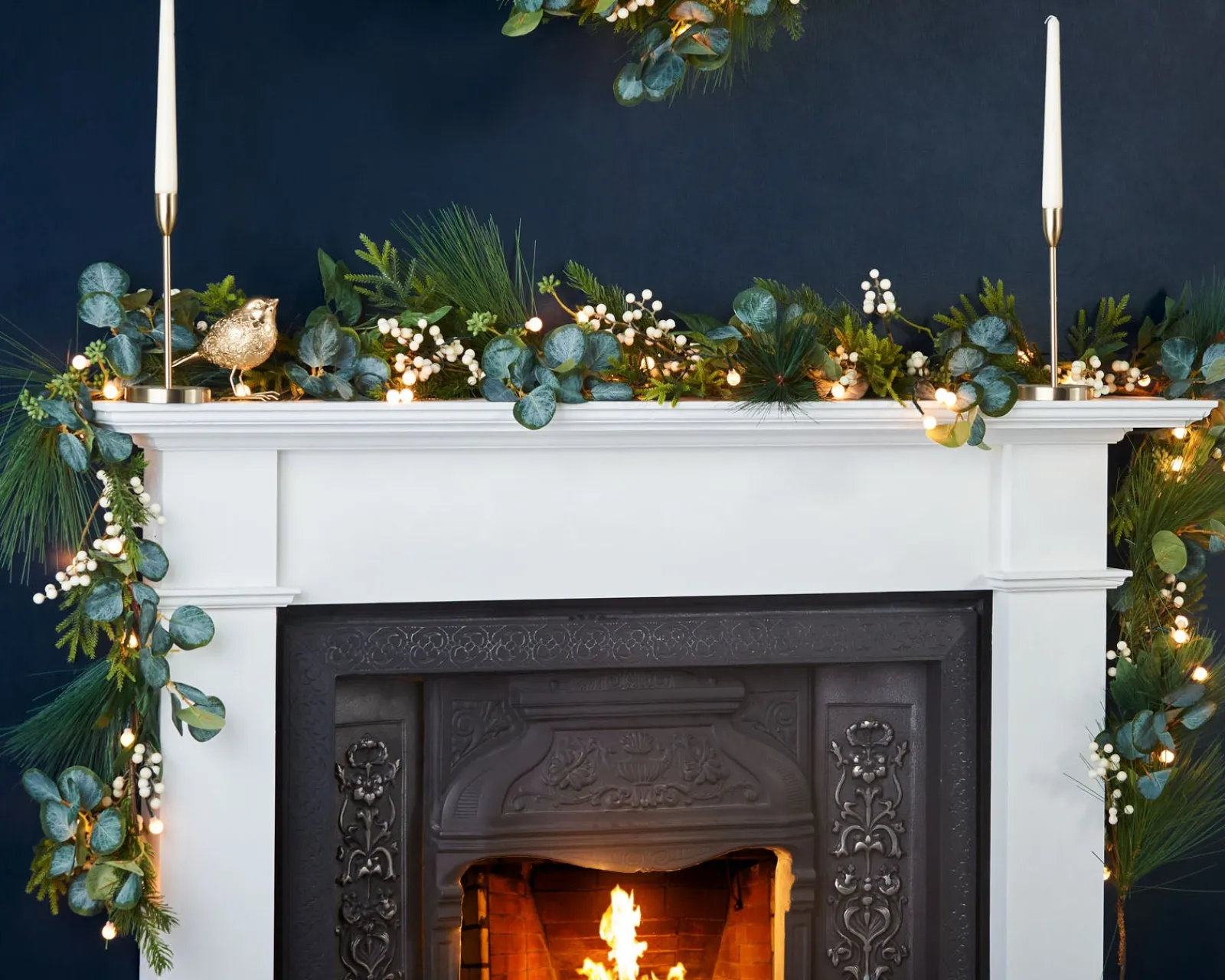 WeRChristmas Pre-Lit Decorated Garland, Berries & Eucalyptuses, 9 Ft