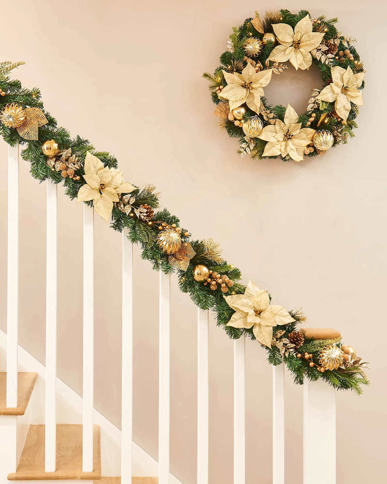 WeRChristmas Pre-Lit Decorated Garland, Cream/Gold, 9 Ft