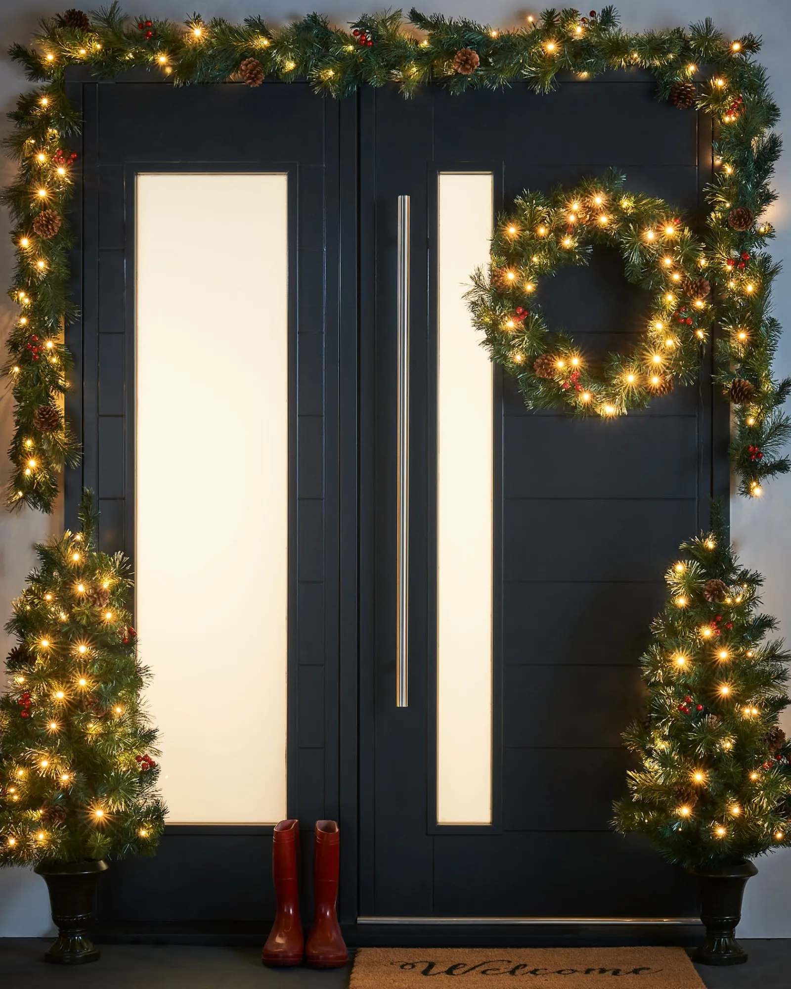 WeRChristmas Pre-Lit Decorative Christmas Trees, Wreath & Garland Bundle
