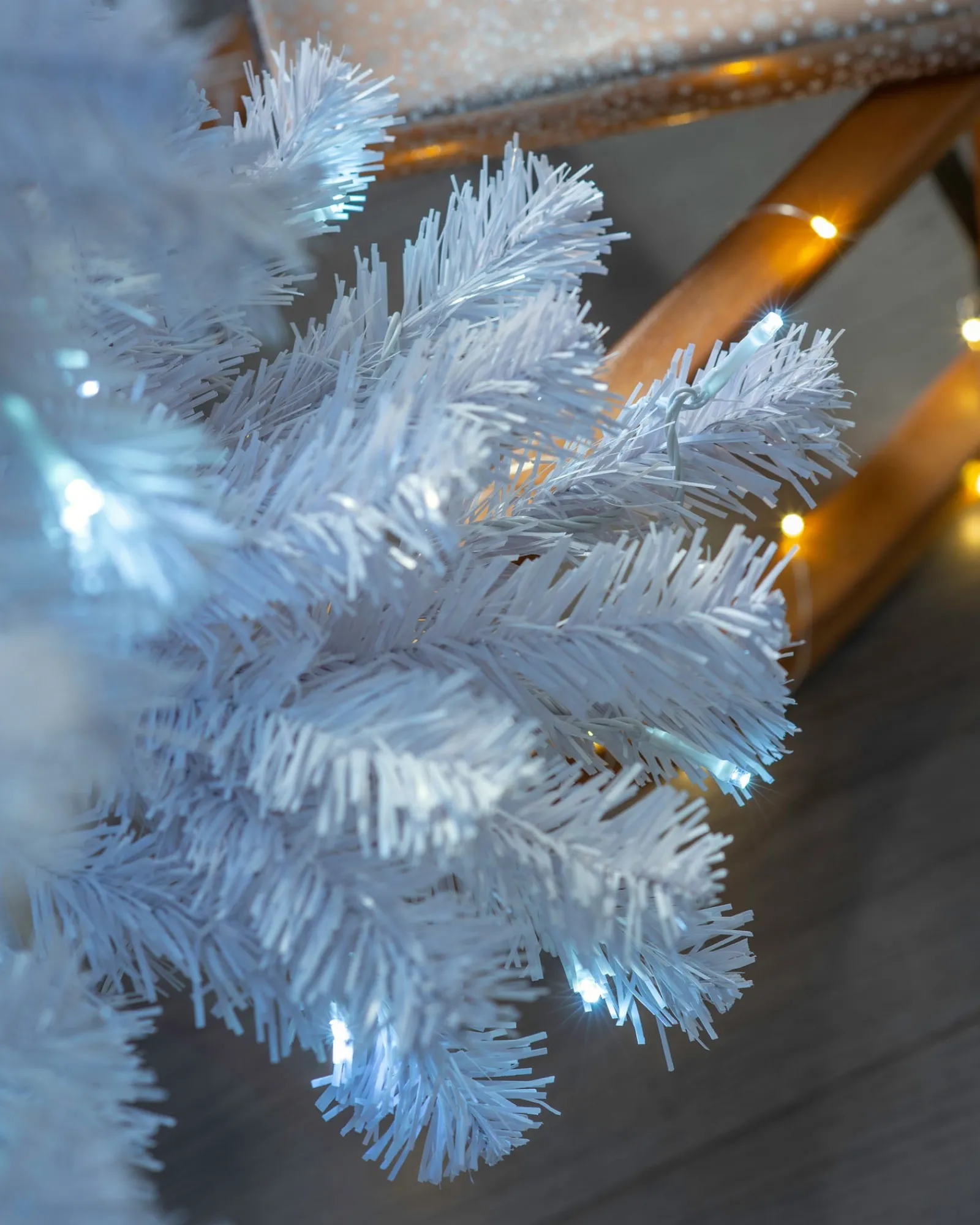 WeRChristmas Pre-Lit Deluxe White Pine Multi-Function Christmas Tree, 6 Ft