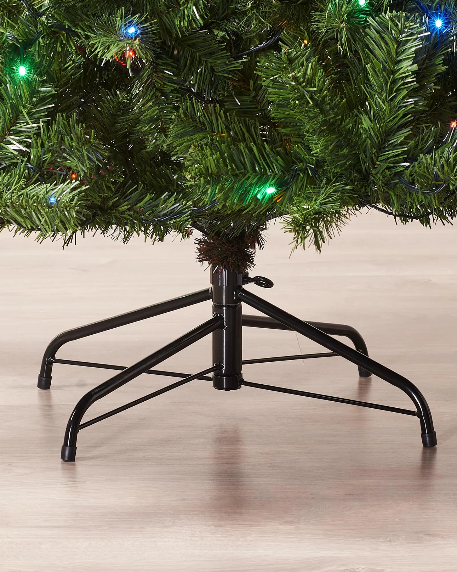 WeRChristmas Pre-Lit Emerald Spruce Christmas Tree, Multi Colour, 7 Ft