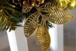 WeRChristmas Pre-Lit Extra Thick Garland, Cream/Gold, 9 Ft
