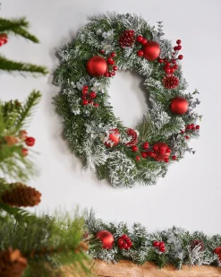 WeRChristmas Pre-Lit Frosted Decorated Wreath, 60 Cm