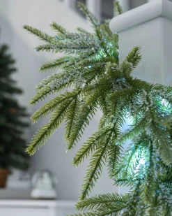 WeRChristmas Pre-Lit Frosted Fir Garland, 9 Ft